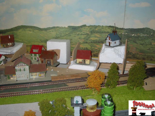 Call us for your train needs (06 878 2666)